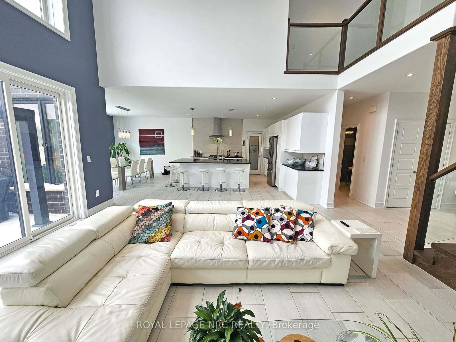 Detached at 8945 Emily Boulevard, Niagara Falls, ON - Photo 13 - RE/MAX Garden City Realty