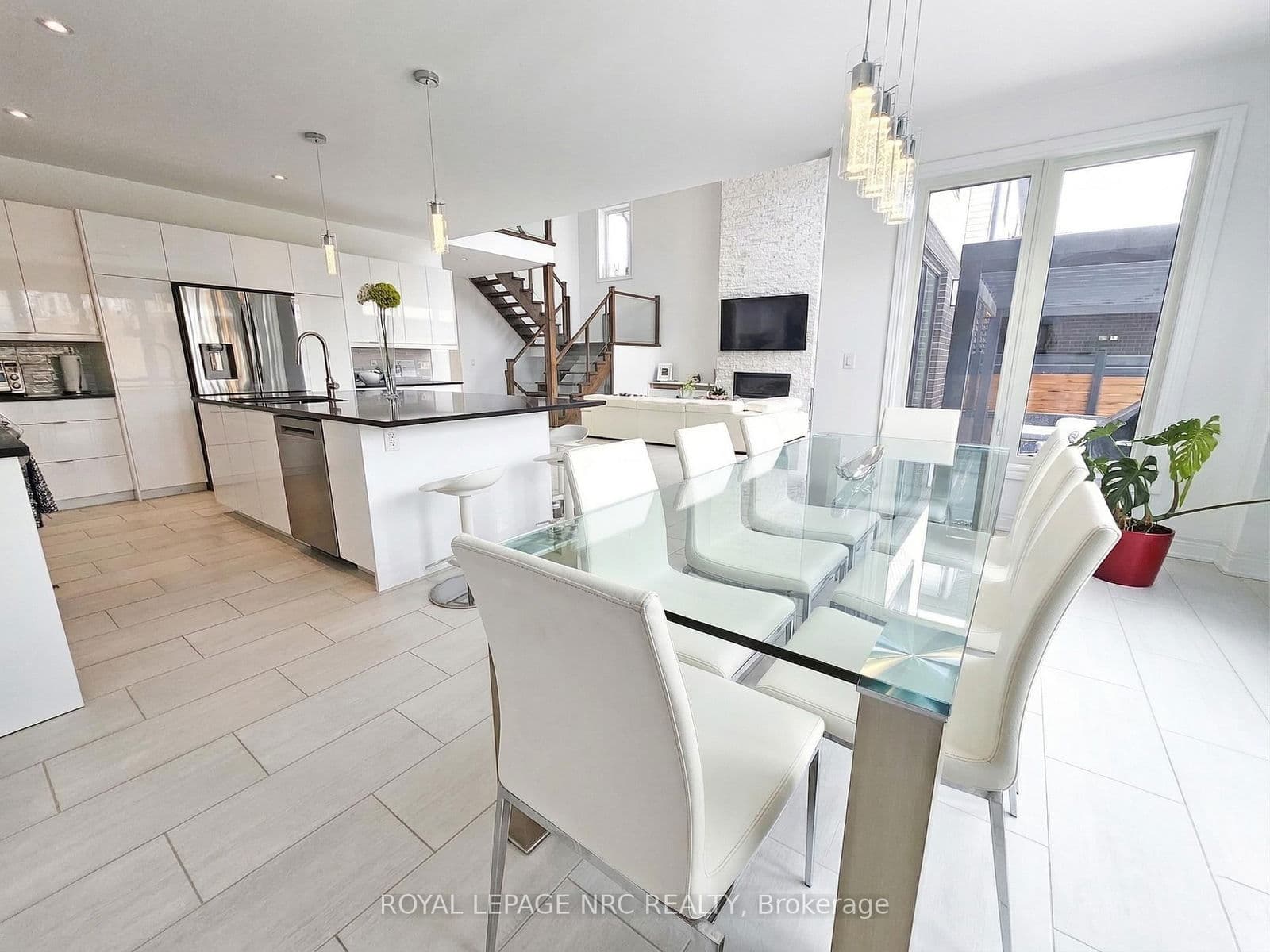 Detached at 8945 Emily Boulevard, Niagara Falls, ON - Photo 19 - RE/MAX Garden City Realty