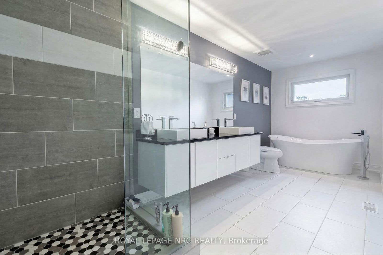 Detached at 8945 Emily Boulevard, Niagara Falls, ON - Photo 31 - RE/MAX Garden City Realty