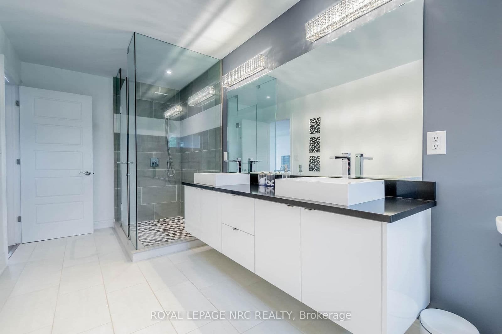 Detached at 8945 Emily Boulevard, Niagara Falls, ON - Photo 32 - RE/MAX Garden City Realty