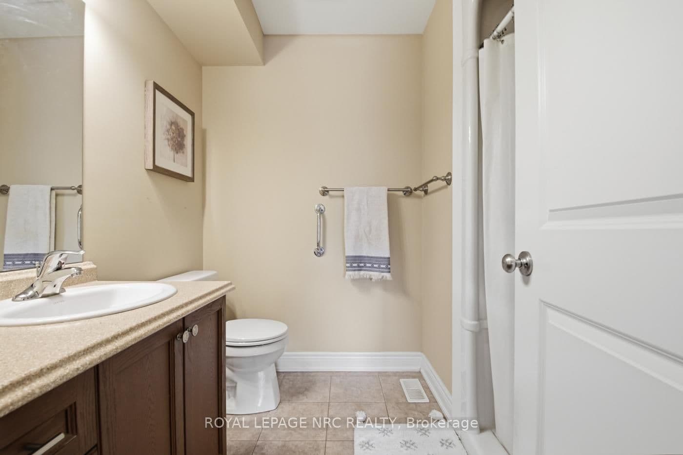 Semi-Detached at 3945 Village Creek Drive, Fort Erie, ON - Photo 10 - RE/MAX Garden City Realty