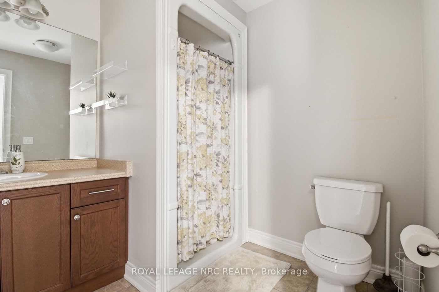 Semi-Detached at 3945 Village Creek Drive, Fort Erie, ON - Photo 12 - RE/MAX Garden City Realty