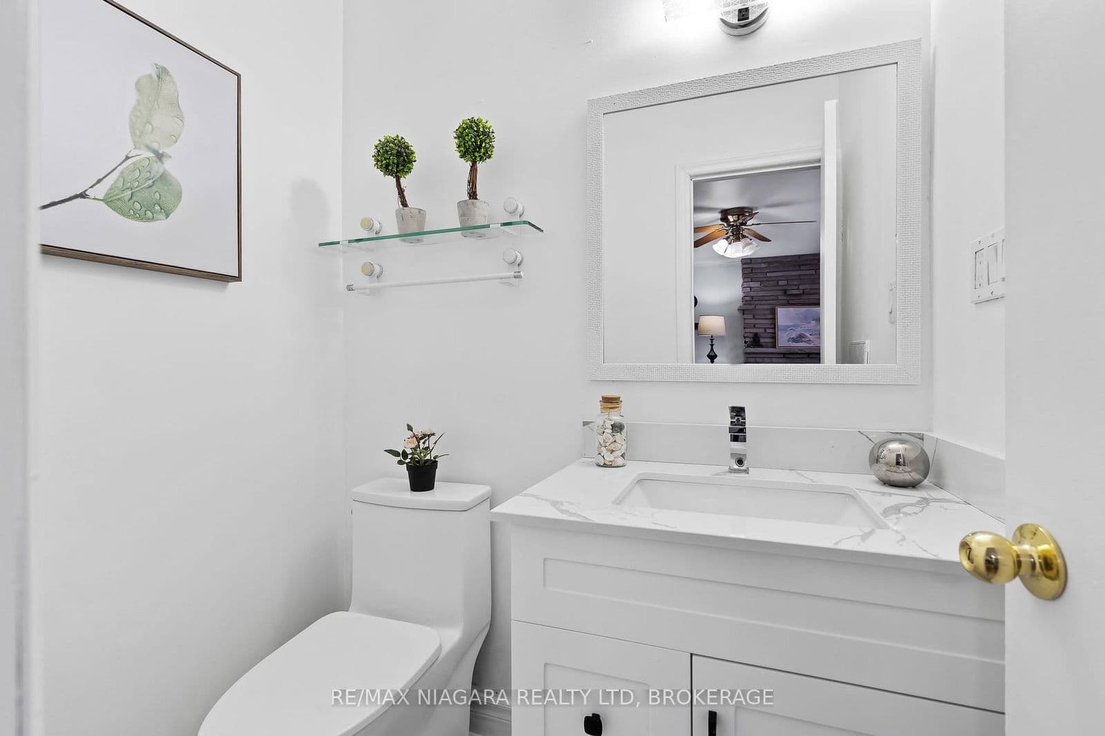 Detached at 4 Tanner Circle, St. Catharines, ON - Photo 12 - RE/MAX Garden City Realty