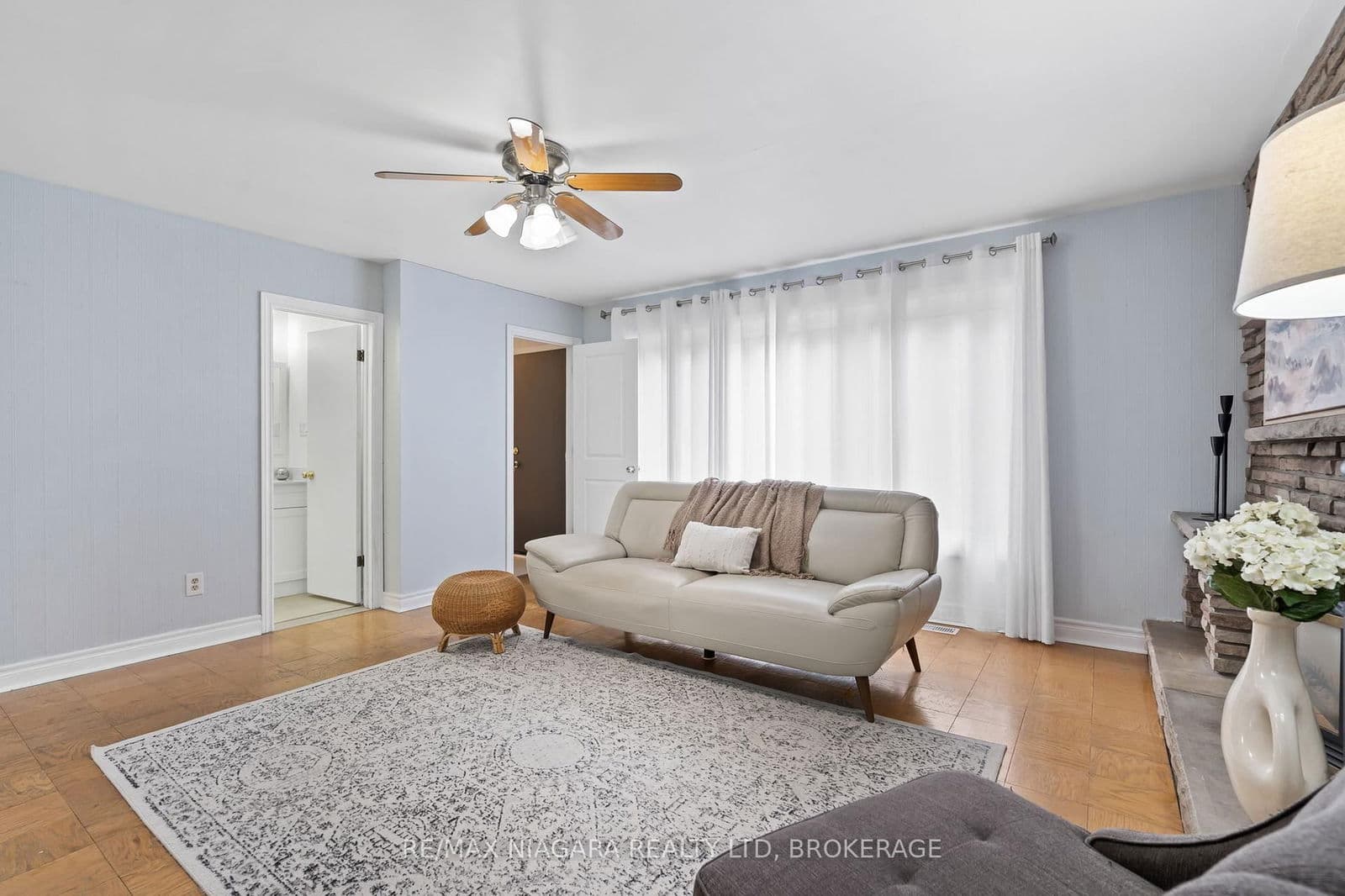 Detached at 4 Tanner Circle, St. Catharines, ON - Photo 13 - RE/MAX Garden City Realty