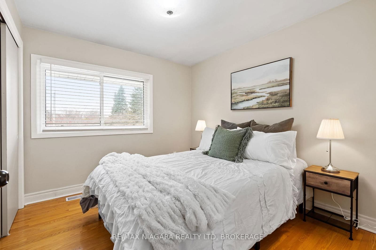 Detached at 4 Tanner Circle, St. Catharines, ON - Photo 21 - RE/MAX Garden City Realty