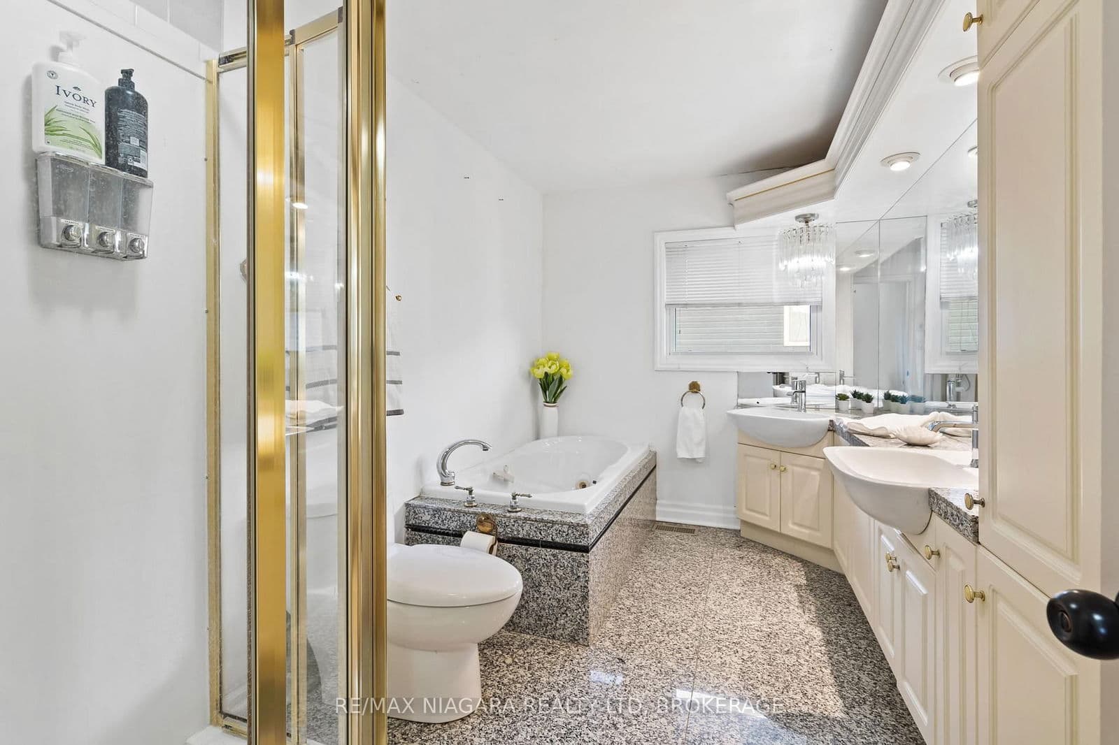 Detached at 4 Tanner Circle, St. Catharines, ON - Photo 22 - RE/MAX Garden City Realty