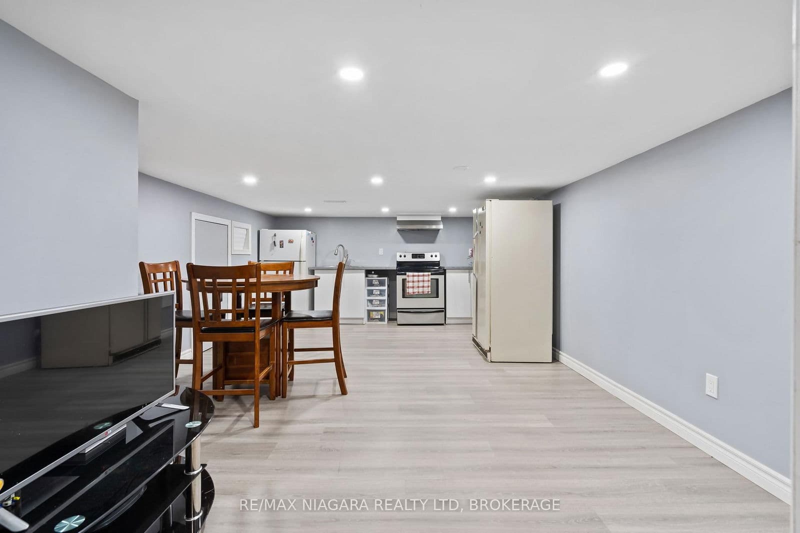 Detached at 4 Tanner Circle, St. Catharines, ON - Photo 25 - RE/MAX Garden City Realty