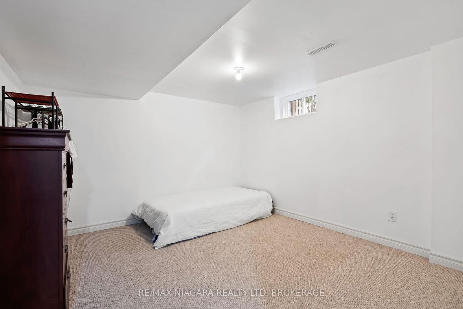 Detached at 4 Tanner Circle, St. Catharines, ON - Photo 29 - RE/MAX Garden City Realty