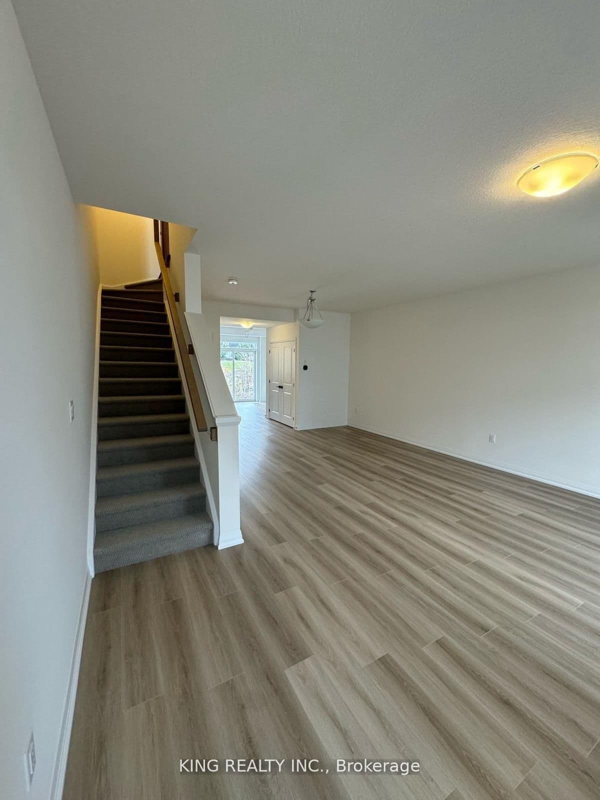 Att/Row/Townhouse at 62- 4040 Mountain Street, Lincoln, ON - Photo 4 - RE/MAX Garden City Realty