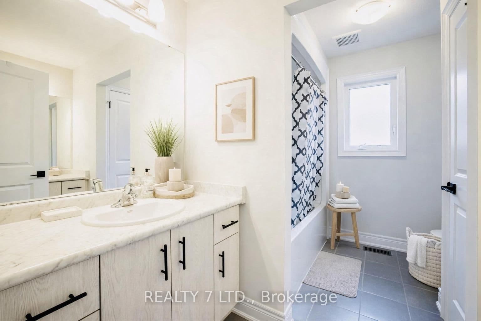 Detached at 128 Susan Drive, Pelham, ON - Photo 15 - RE/MAX Garden City Realty