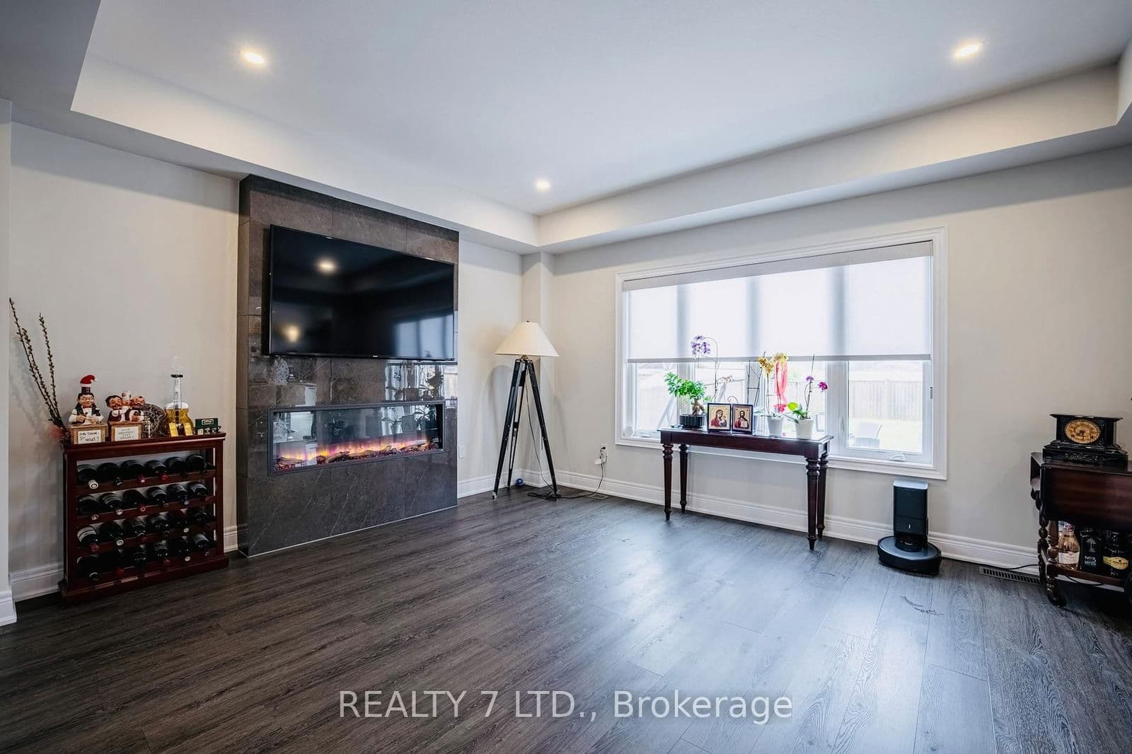 Detached at 128 Susan Drive, Pelham, ON - Photo 8 - RE/MAX Garden City Realty