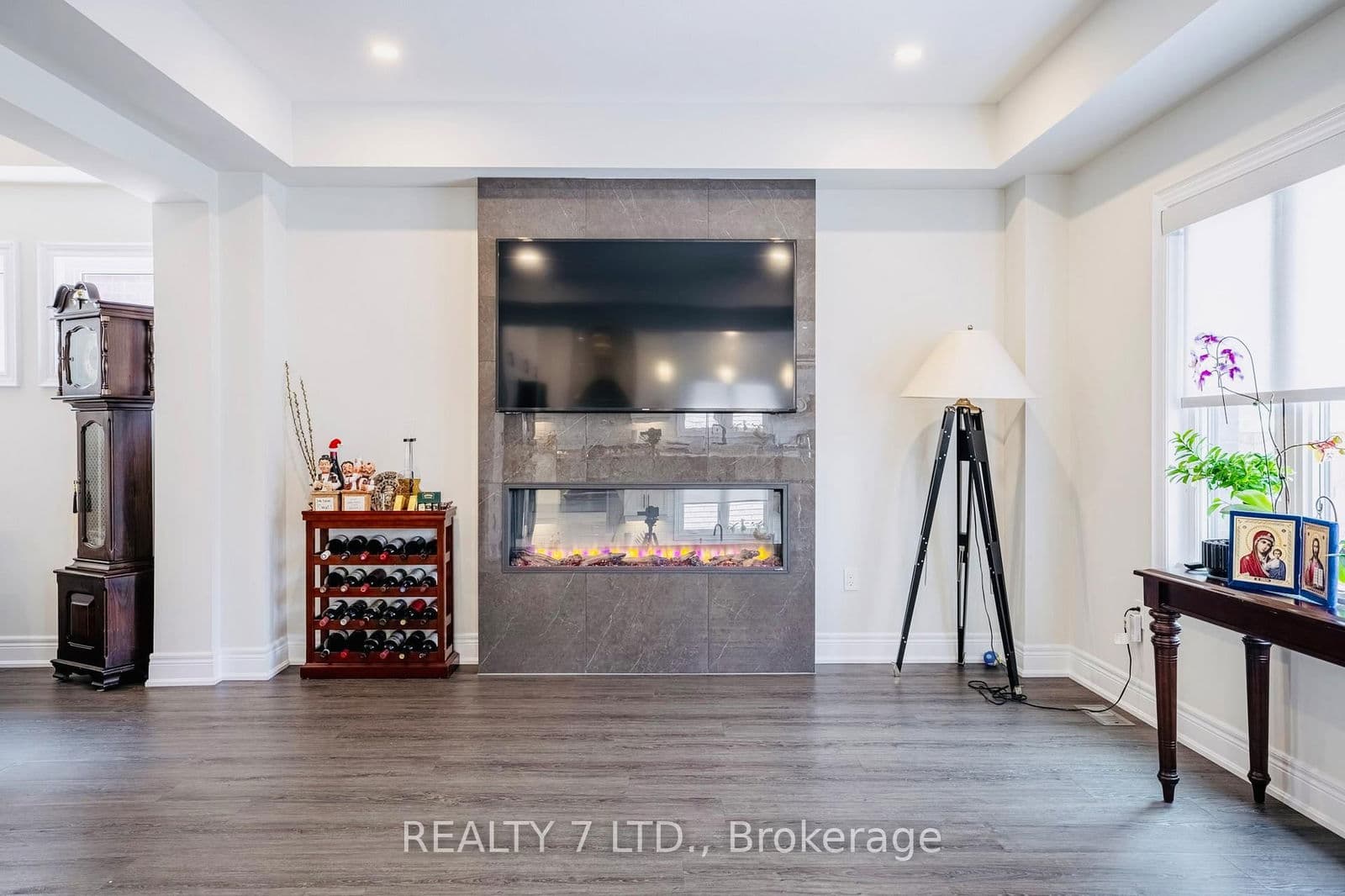 Detached at 128 Susan Drive, Pelham, ON - Photo 9 - RE/MAX Garden City Realty