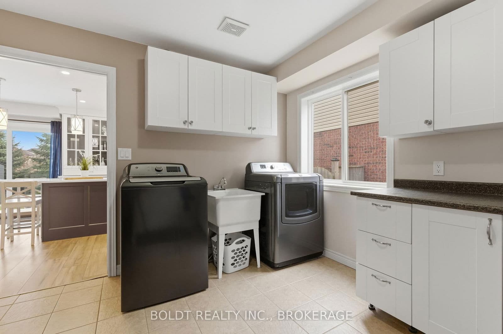 Detached at 4870 Allan Court, Lincoln, ON - Photo 15 - RE/MAX Garden City Realty