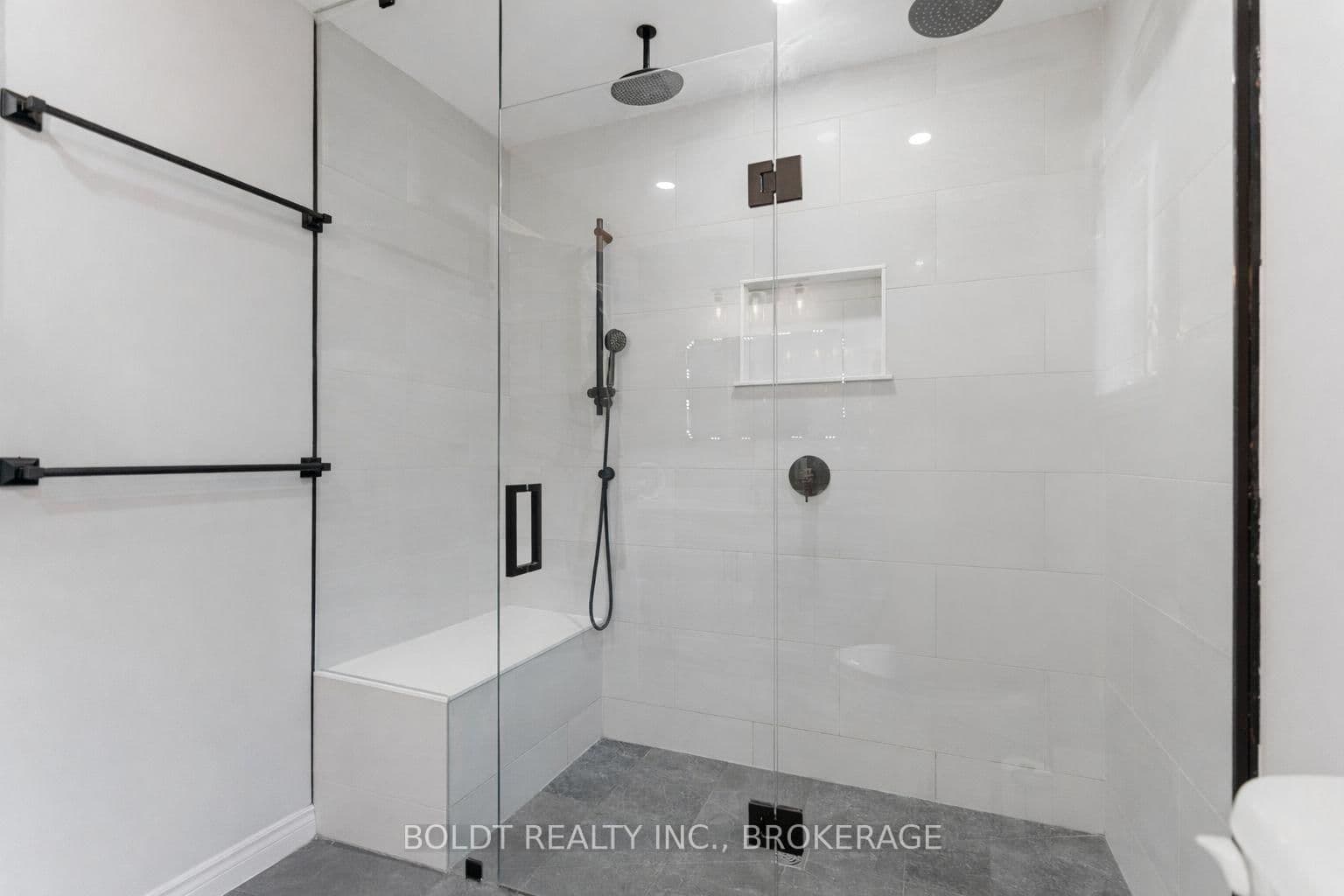 Detached at 4870 Allan Court, Lincoln, ON - Photo 21 - RE/MAX Garden City Realty