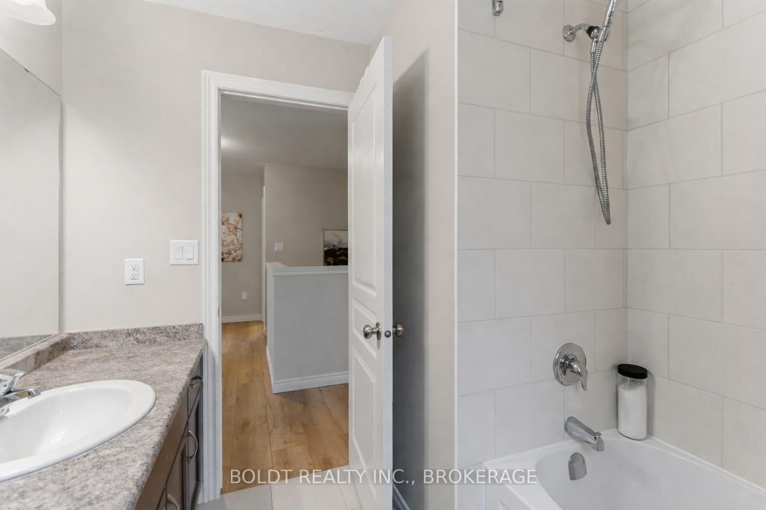 Detached at 4870 Allan Court, Lincoln, ON - Photo 25 - RE/MAX Garden City Realty