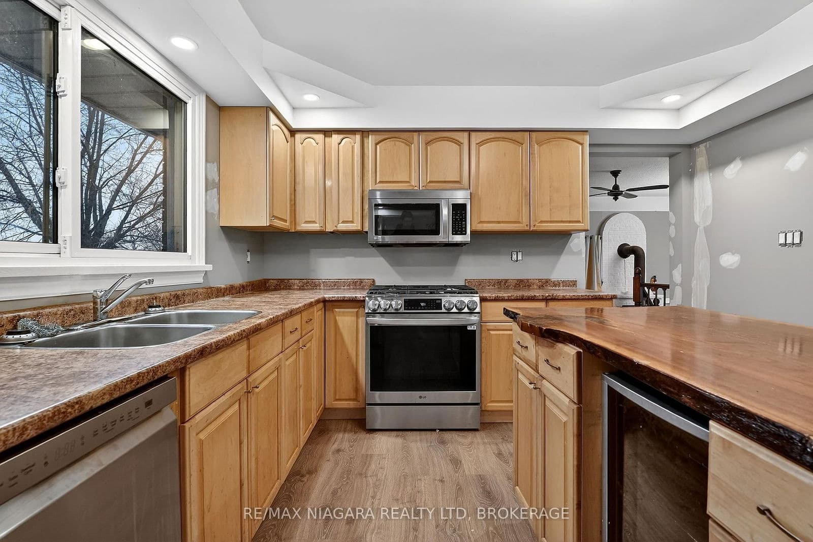 Detached at 3818 Elm Street, Port Colborne, ON - Photo 11 - RE/MAX Garden City Realty