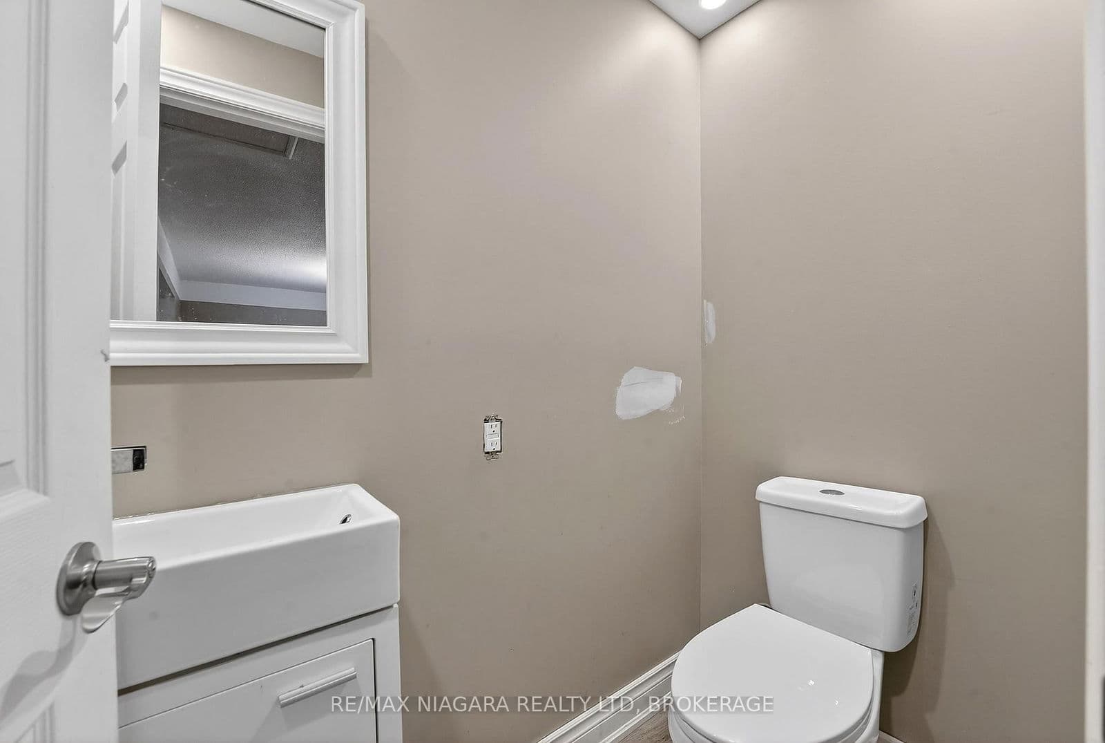 Detached at 3818 Elm Street, Port Colborne, ON - Photo 24 - RE/MAX Garden City Realty