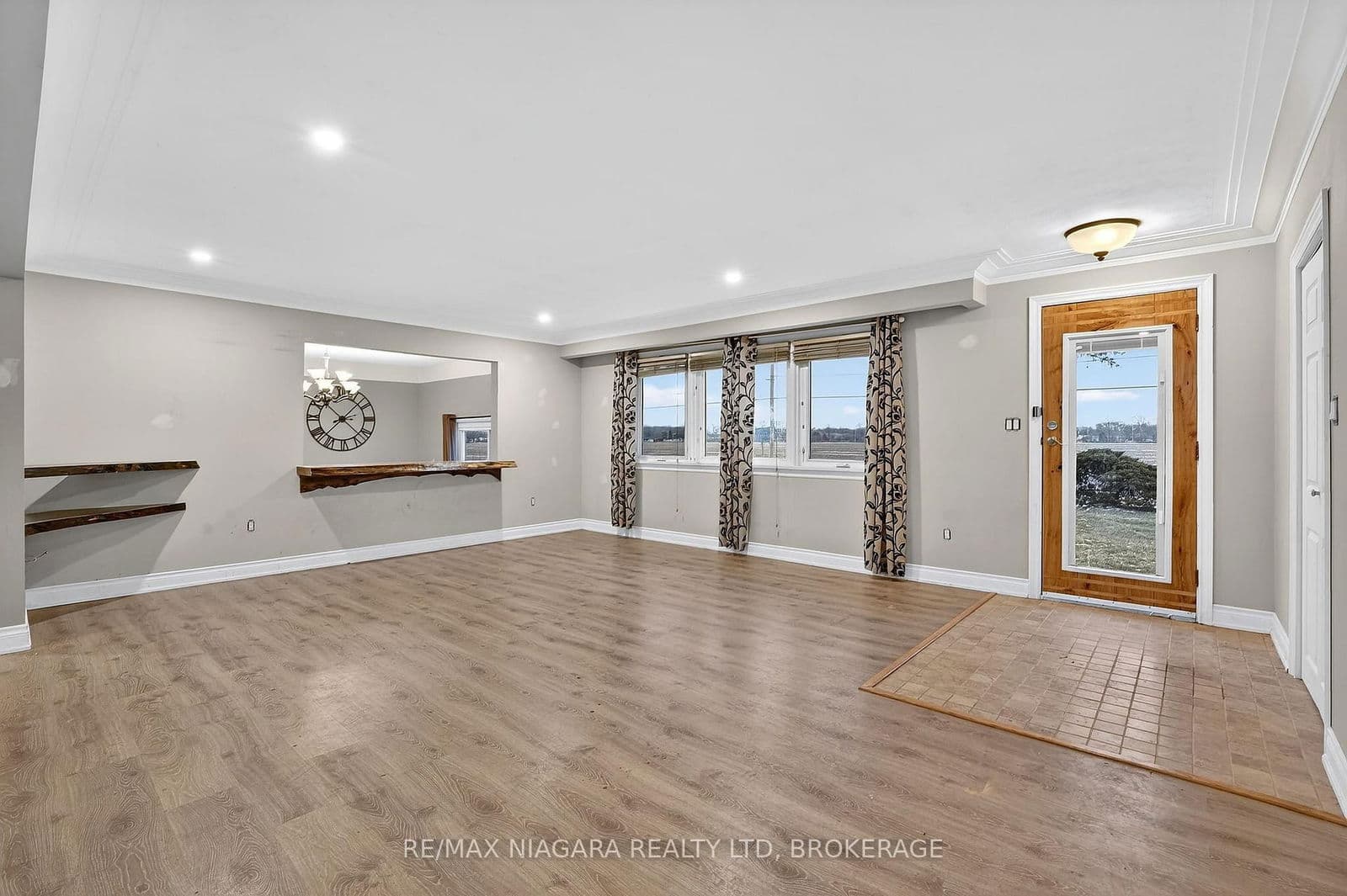 Detached at 3818 Elm Street, Port Colborne, ON - Photo 6 - RE/MAX Garden City Realty