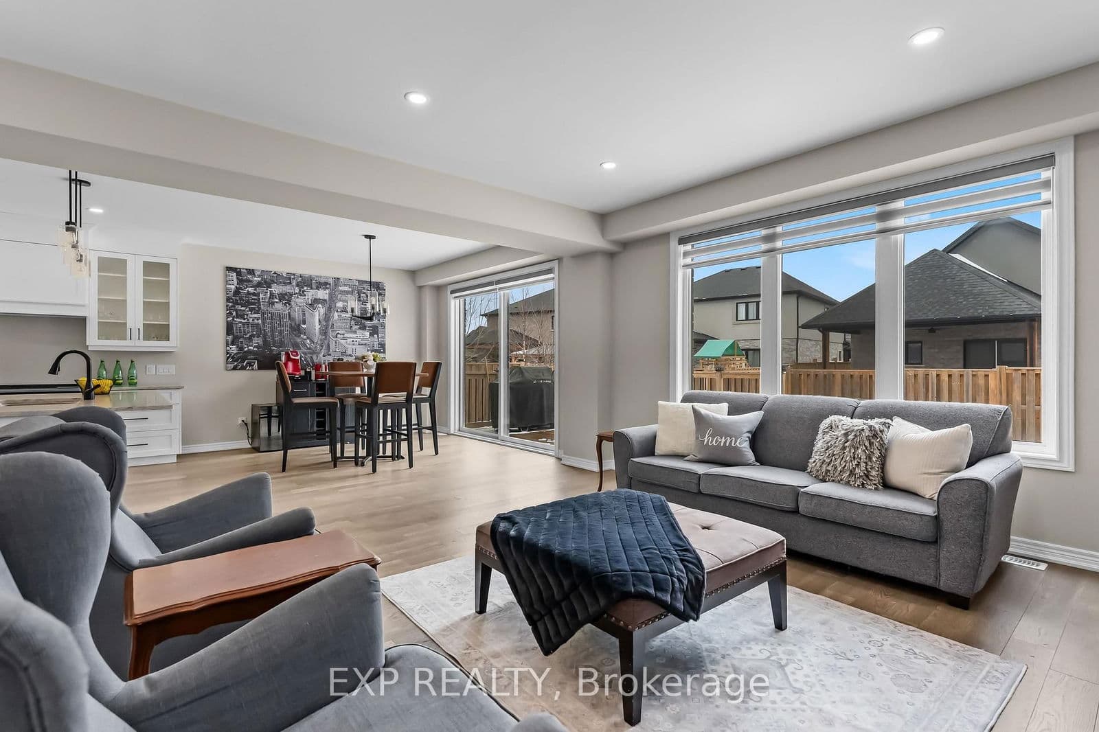 Detached at 153 Susan Drive, Pelham, ON - Photo 9 - RE/MAX Garden City Realty