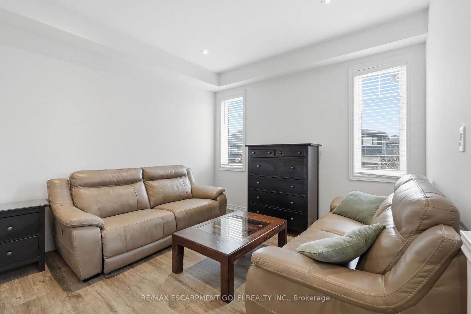 Detached at 4025 Highland Park Drive, Lincoln, ON - Photo 11 - RE/MAX Garden City Realty