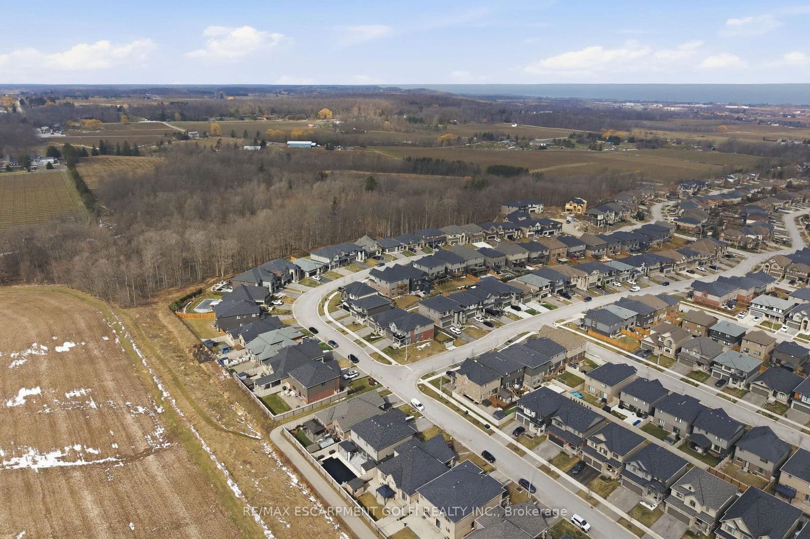 Detached at 4025 Highland Park Drive, Lincoln, ON - Photo 35 - RE/MAX Garden City Realty