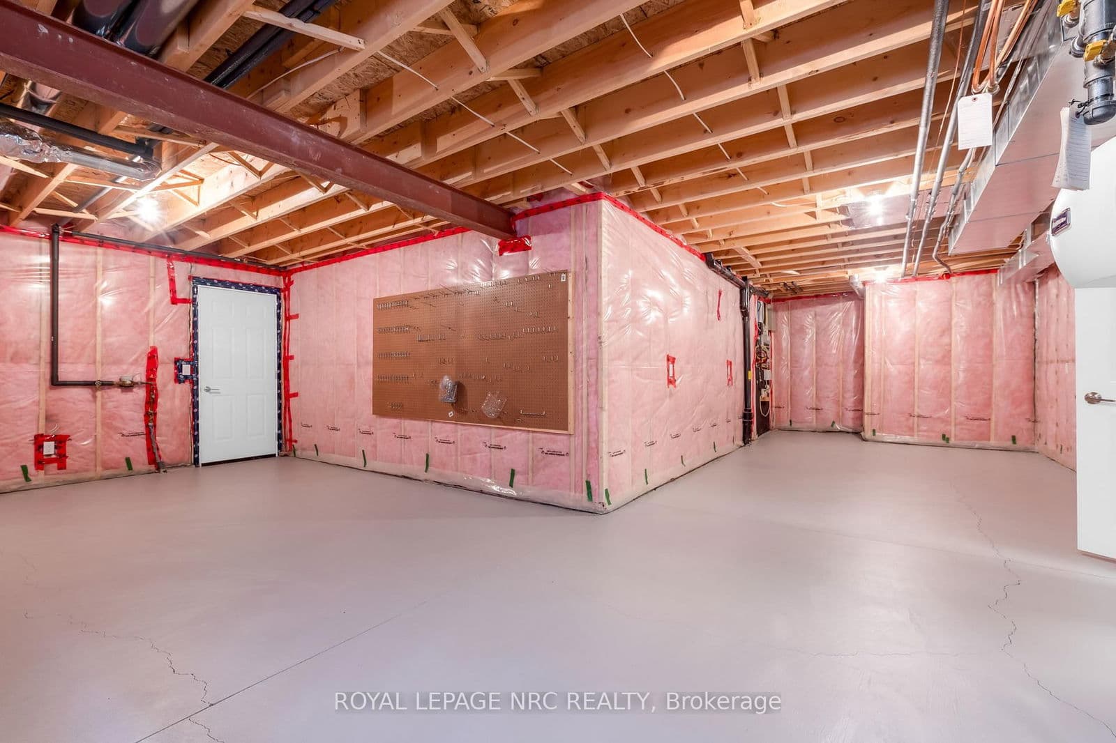 Detached at 25 Mcfarland Street, Thorold, ON - Photo 37 - RE/MAX Garden City Realty