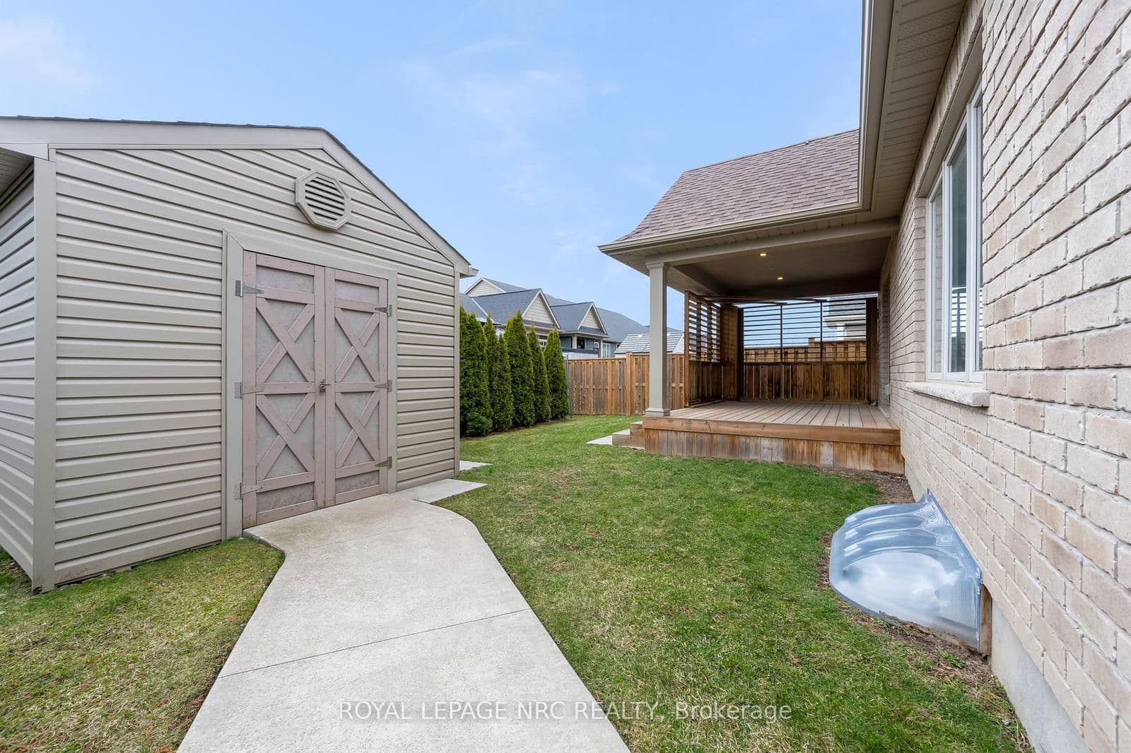 Detached at 25 Mcfarland Street, Thorold, ON - Photo 6 - RE/MAX Garden City Realty