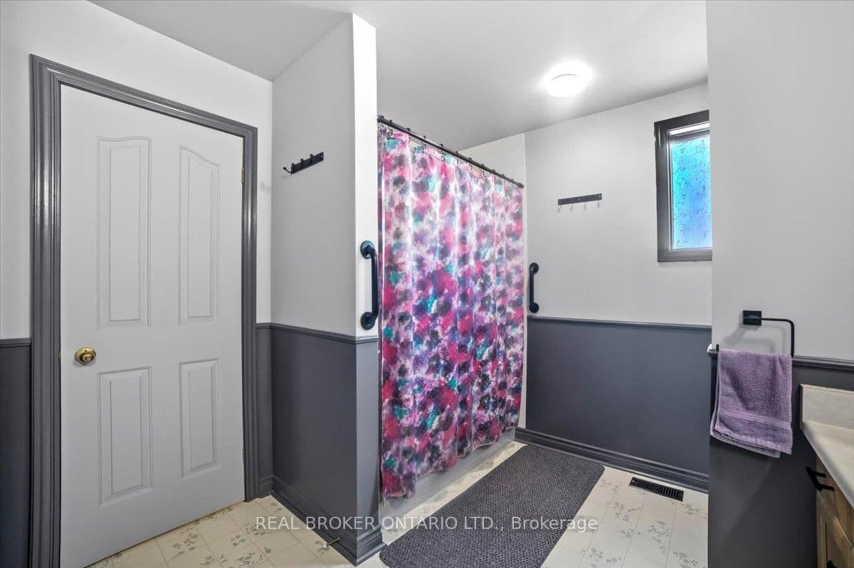 Detached at 106 Spruceside Crescent, Pelham, ON - Photo 23 - RE/MAX Garden City Realty