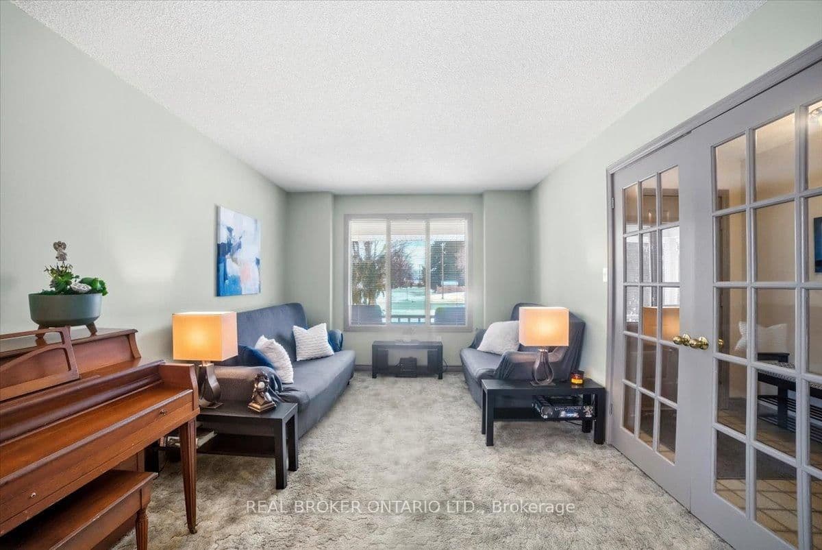 Detached at 106 Spruceside Crescent, Pelham, ON - Photo 6 - RE/MAX Garden City Realty