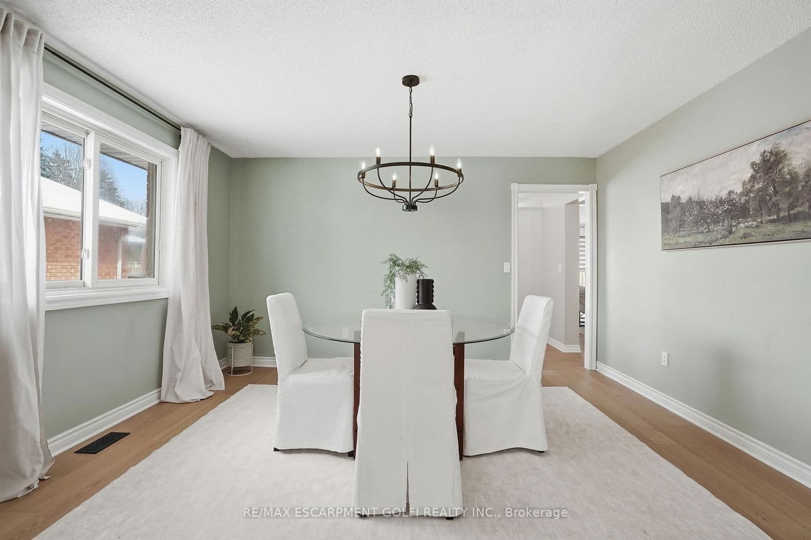 Detached at 181 Lawrence Lane, Pelham, ON - Photo 6 - RE/MAX Garden City Realty