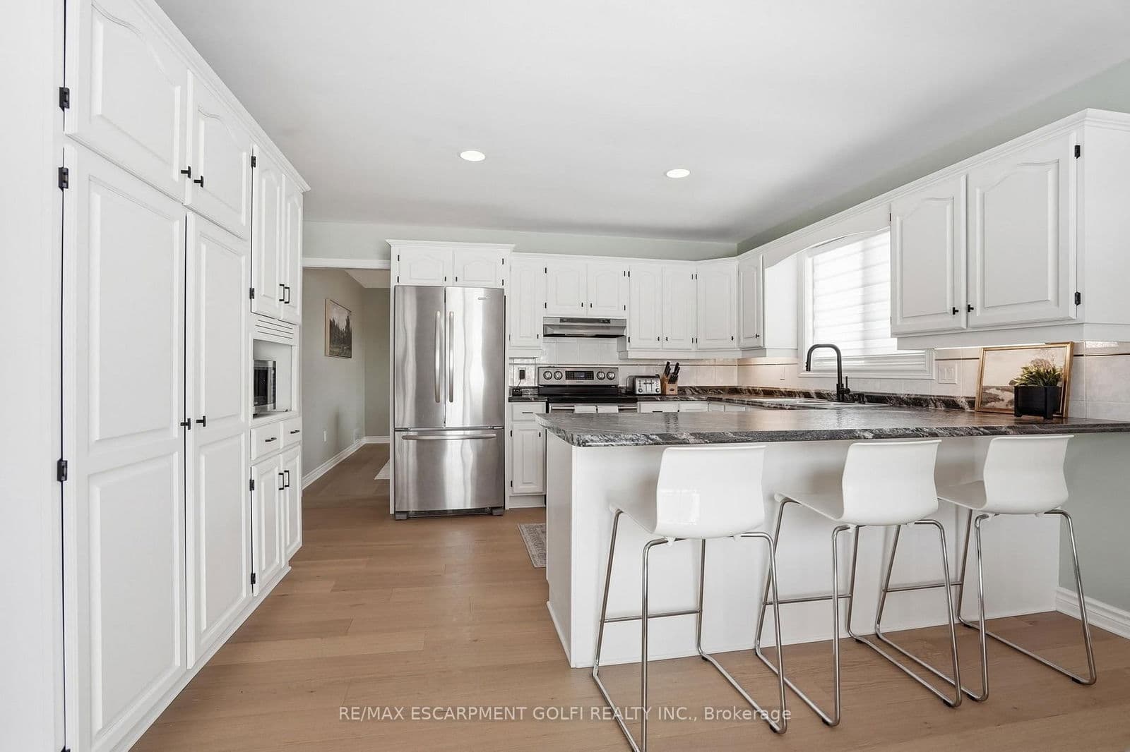 Detached at 181 Lawrence Lane, Pelham, ON - Photo 8 - RE/MAX Garden City Realty