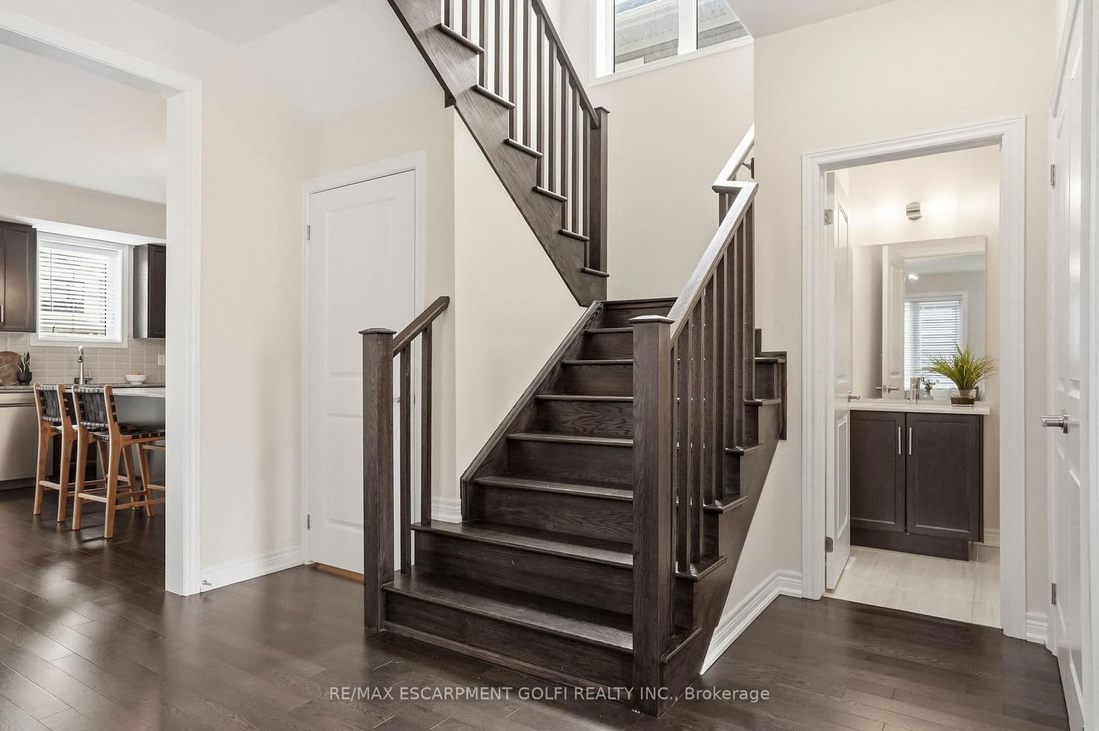 Detached at 310 Main Street, Grimsby, ON - Photo 11 - RE/MAX Garden City Realty