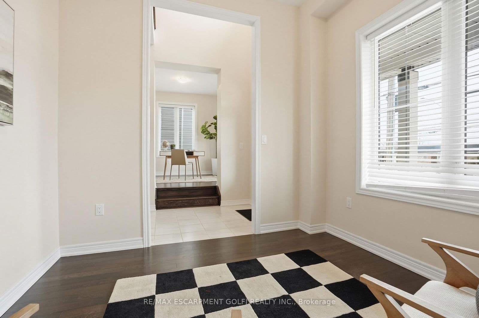 Detached at 310 Main Street, Grimsby, ON - Photo 5 - RE/MAX Garden City Realty