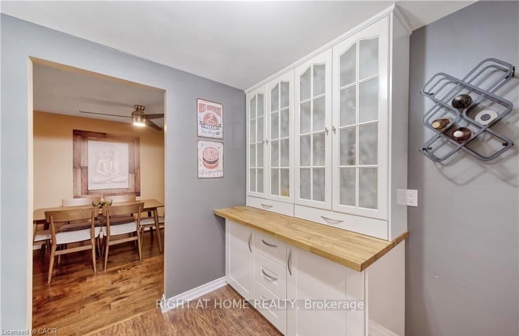 Semi-Detached at 6 Bardadyn Court, St. Catharines, ON - Photo 9 - RE/MAX Garden City Realty