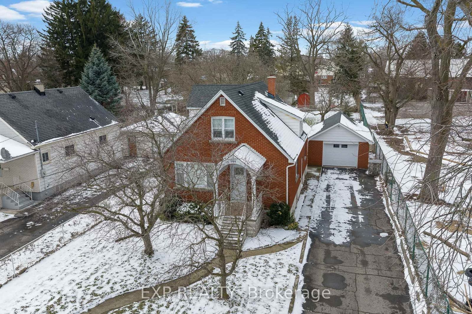 Detached at 3935 St Peter Avenue, Niagara Falls, ON - Photo 3 - RE/MAX Garden City Realty