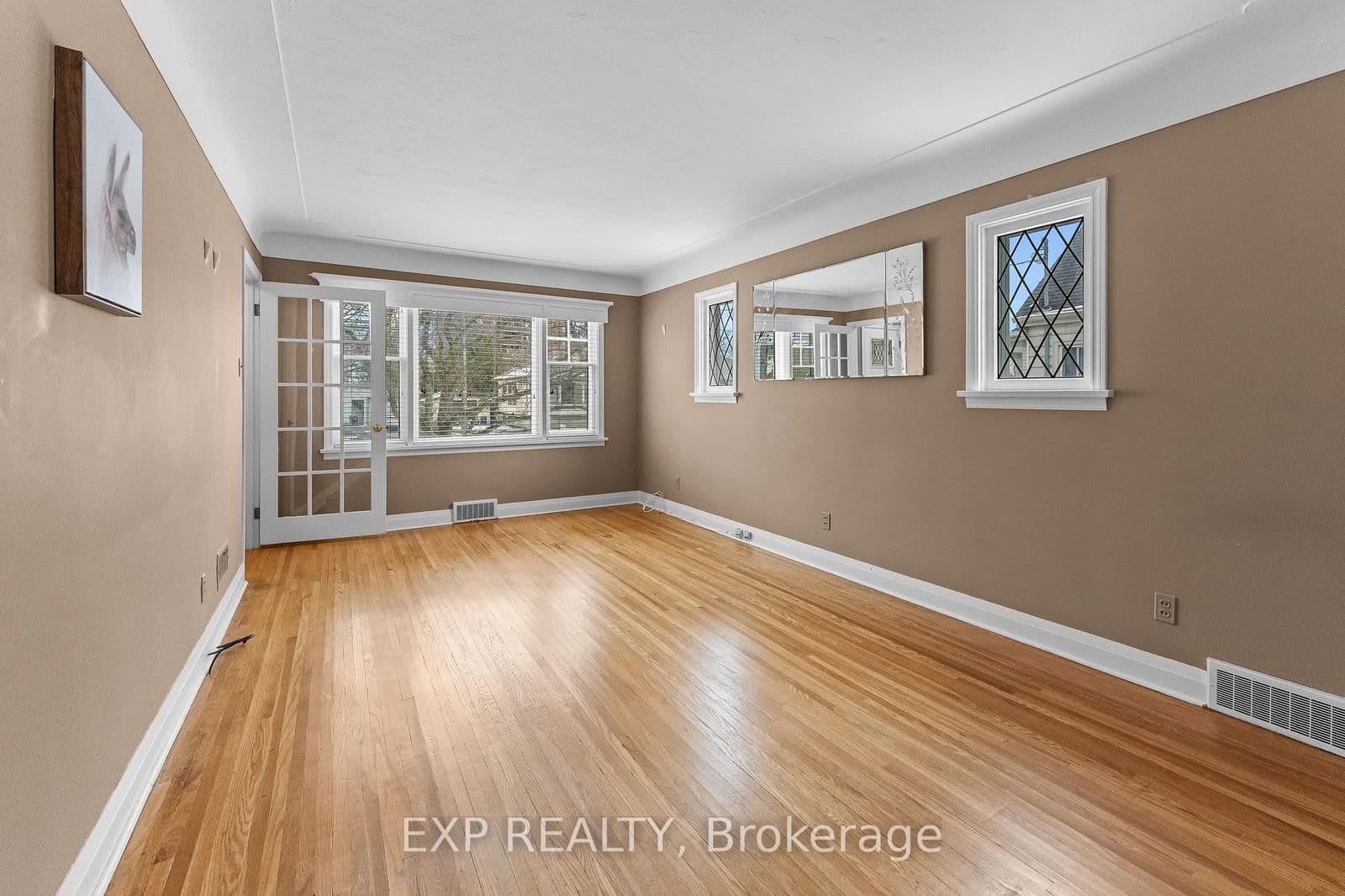 Detached at 3935 St Peter Avenue, Niagara Falls, ON - Photo 8 - RE/MAX Garden City Realty