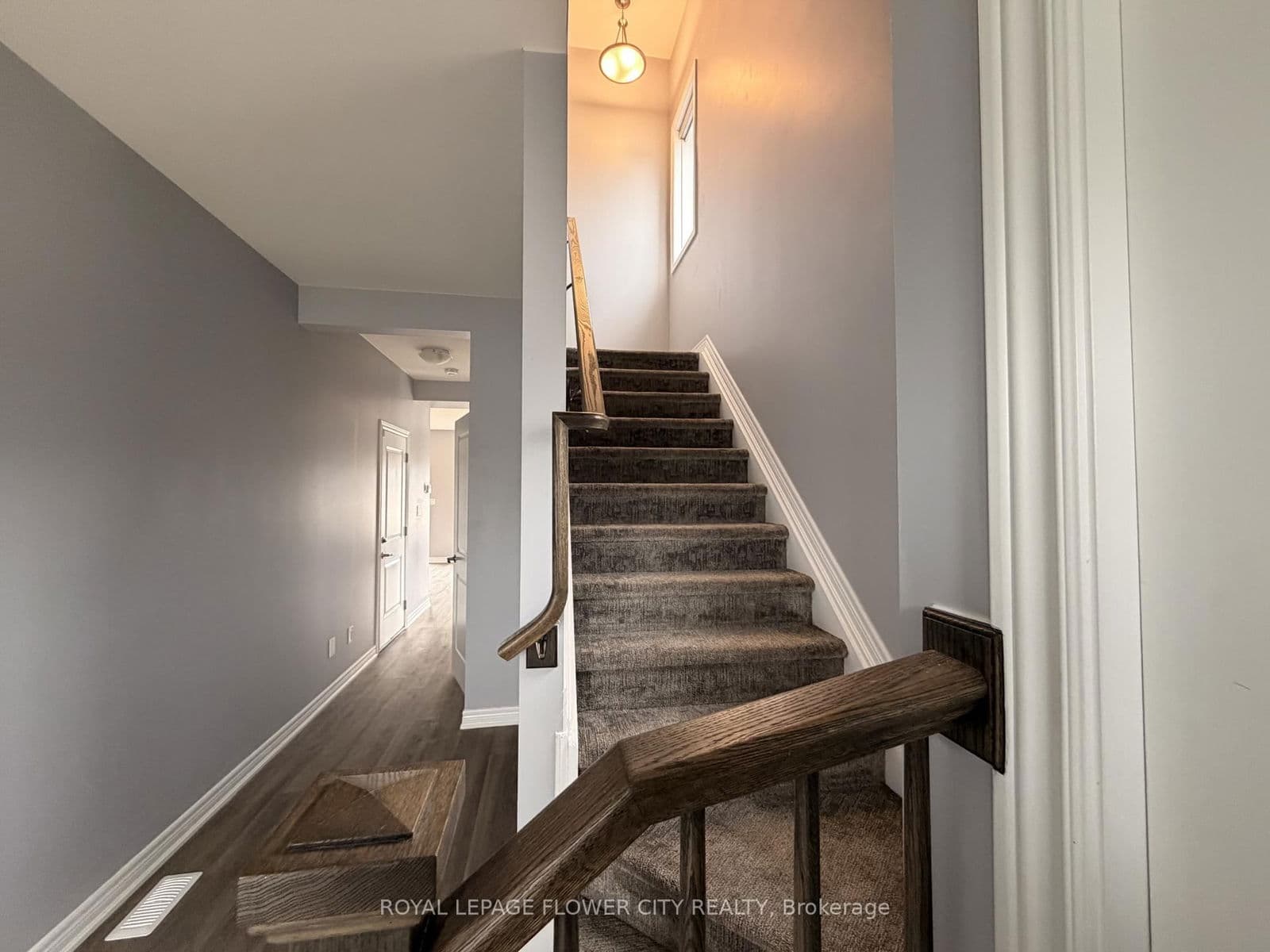 Att/Row/Townhouse at 139 Sunflower Place, Welland, ON - Photo 12 - RE/MAX Garden City Realty