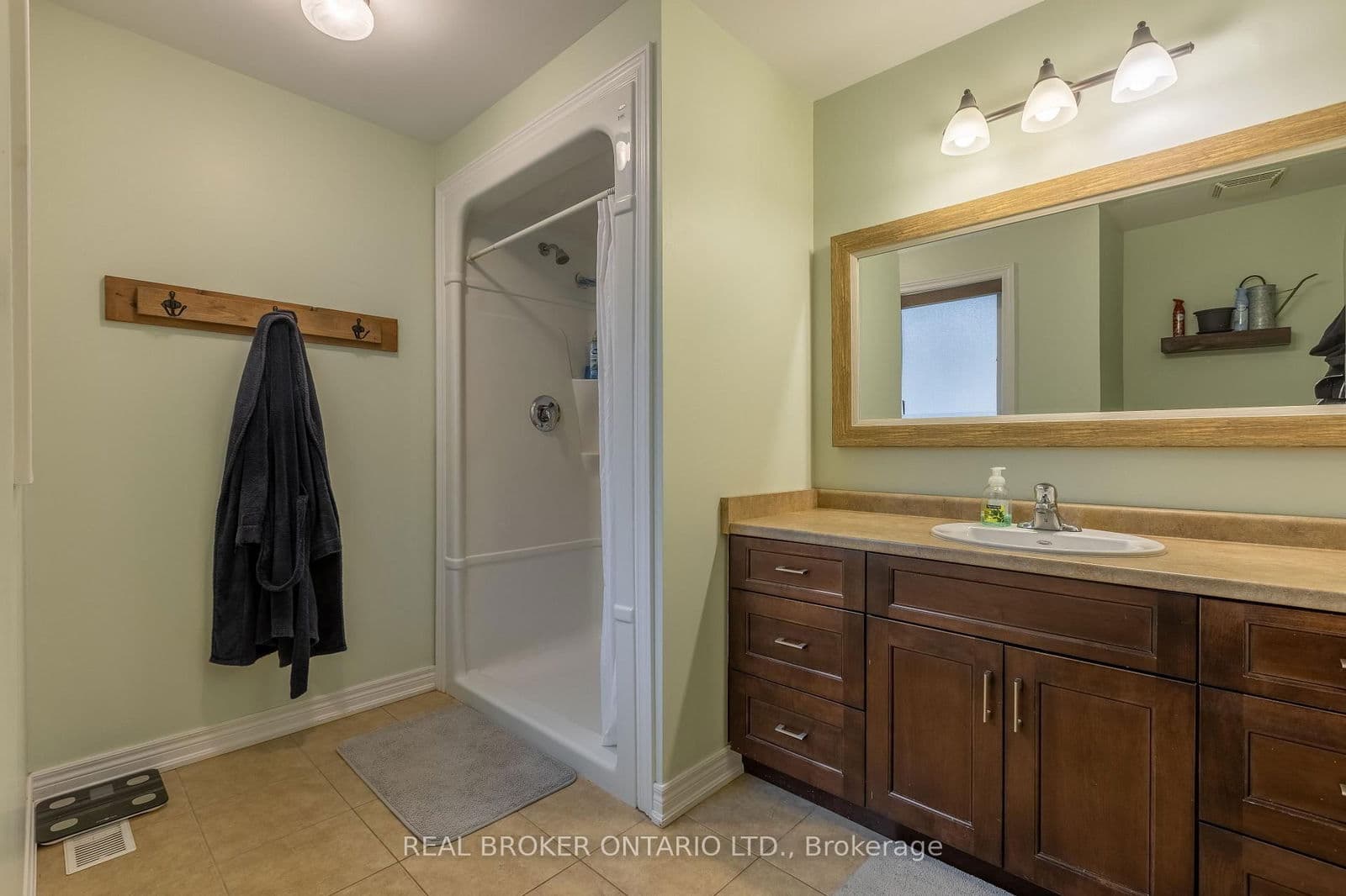 Detached at 50 Gaiser Road, Welland, ON - Photo 21 - RE/MAX Garden City Realty