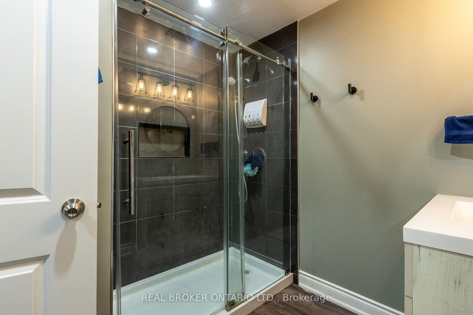 Detached at 50 Gaiser Road, Welland, ON - Photo 33 - RE/MAX Garden City Realty