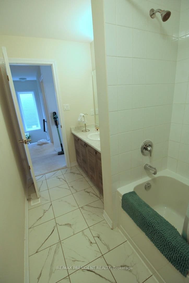 Detached at 16 Peach Street, Thorold, ON - Photo 15 - RE/MAX Garden City Realty