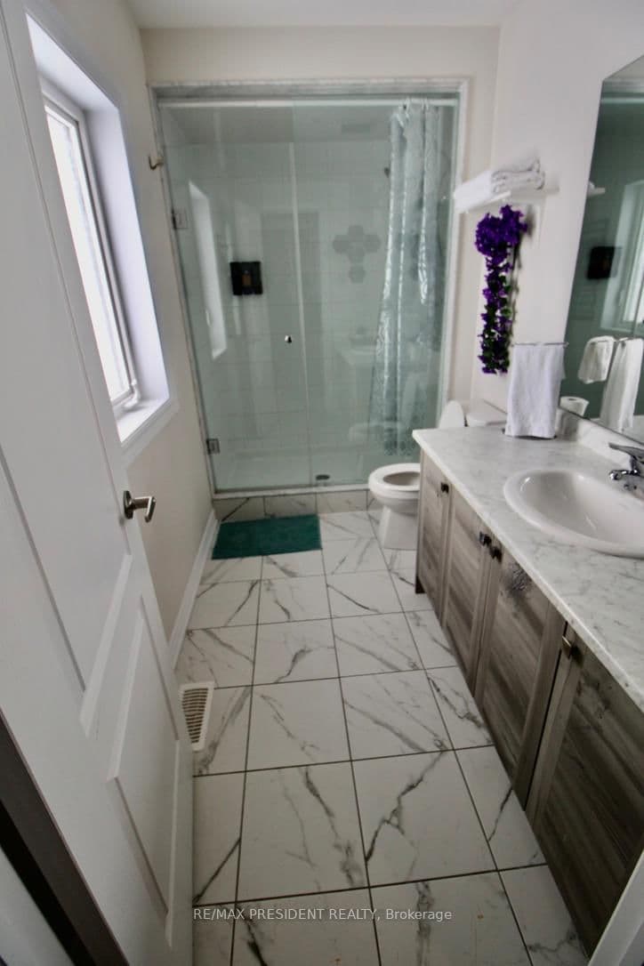 Detached at 16 Peach Street, Thorold, ON - Photo 19 - RE/MAX Garden City Realty