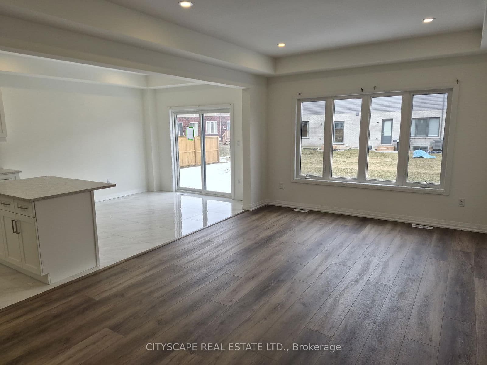 Att/Row/Townhouse at 7 Saffron Way, Pelham, ON - Photo 12 - RE/MAX Garden City Realty