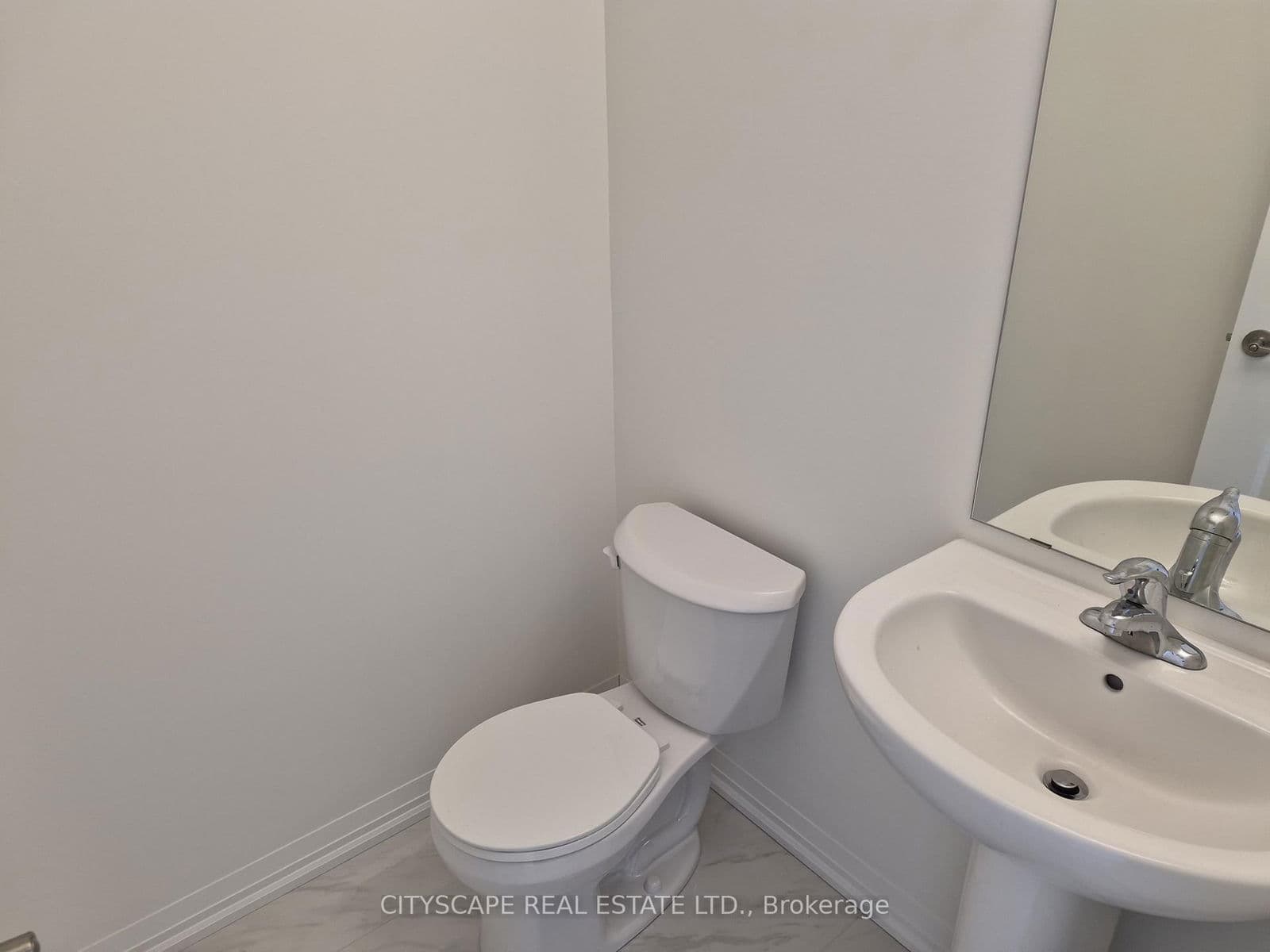 Att/Row/Townhouse at 7 Saffron Way, Pelham, ON - Photo 13 - RE/MAX Garden City Realty