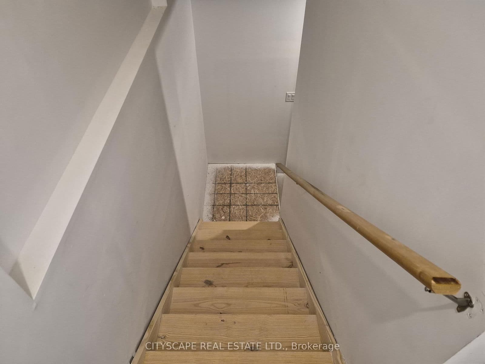 Att/Row/Townhouse at 7 Saffron Way, Pelham, ON - Photo 26 - RE/MAX Garden City Realty