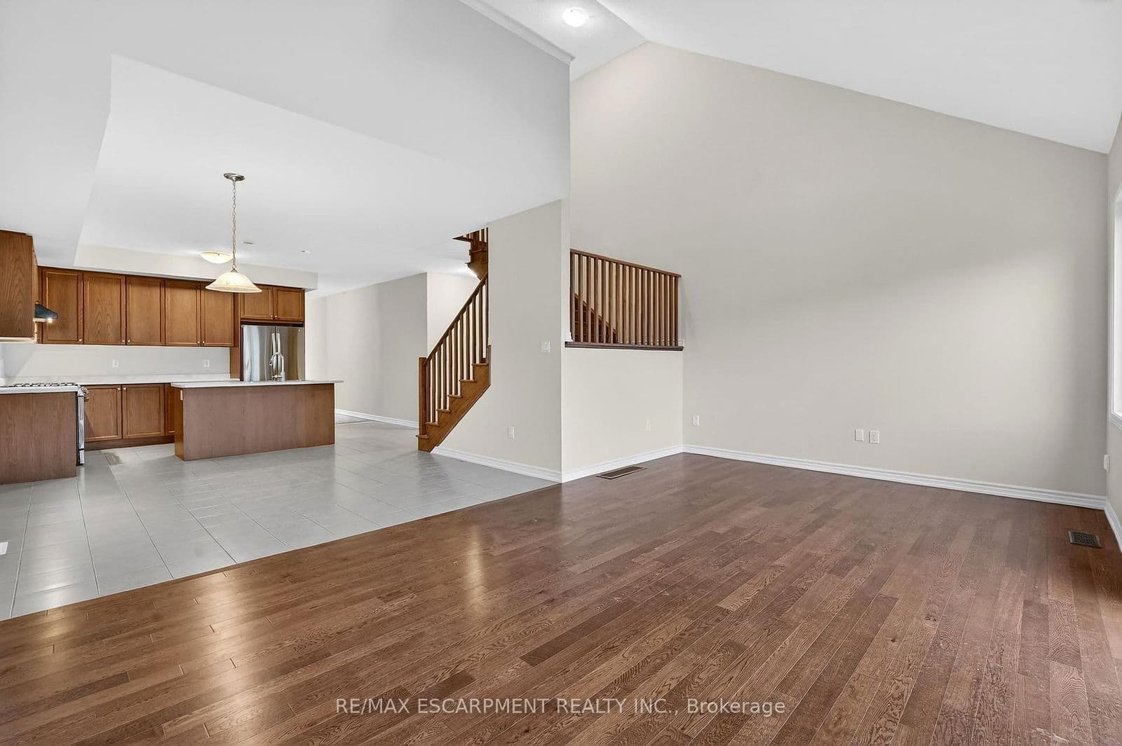 Detached at 11 FRONTIER Drive, Thorold, ON - Photo 23 - RE/MAX Garden City Realty