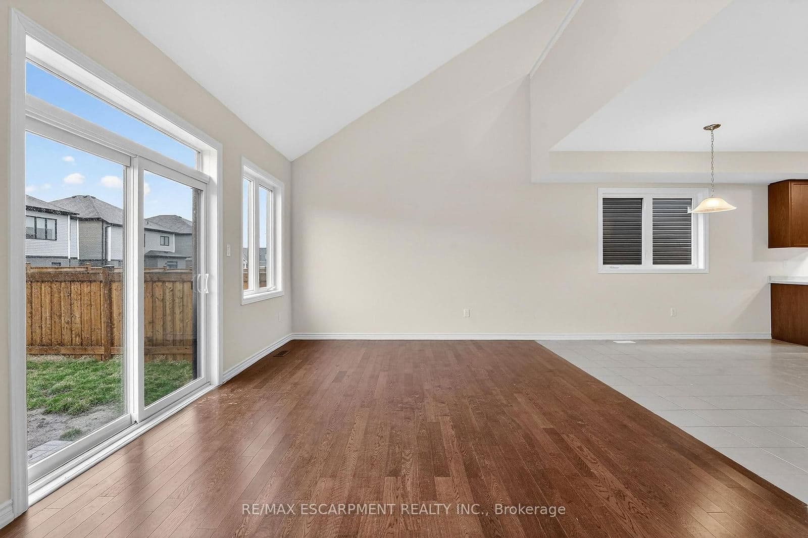 Detached at 11 FRONTIER Drive, Thorold, ON - Photo 24 - RE/MAX Garden City Realty