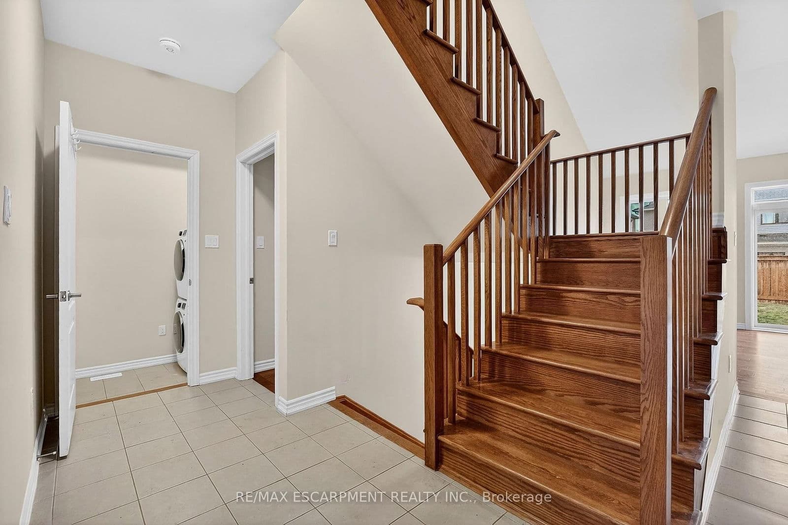 Detached at 11 FRONTIER Drive, Thorold, ON - Photo 25 - RE/MAX Garden City Realty