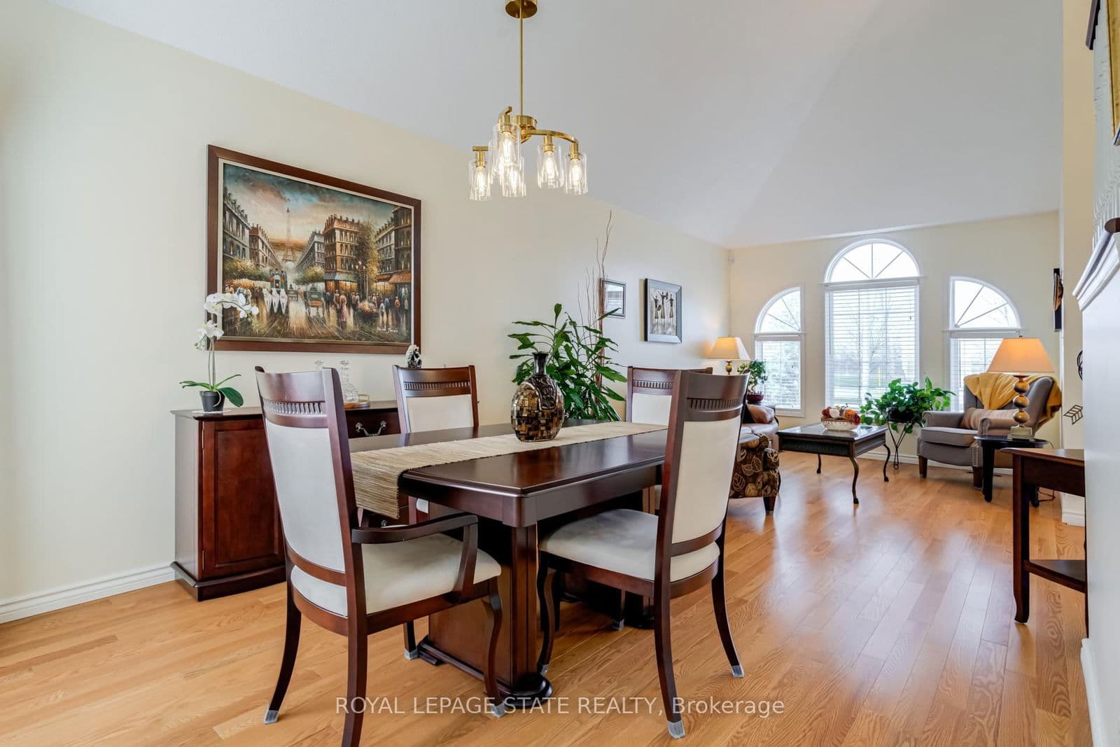 Detached at 82 Vansickle Road, St. Catharines, ON - Photo 10 - RE/MAX Garden City Realty