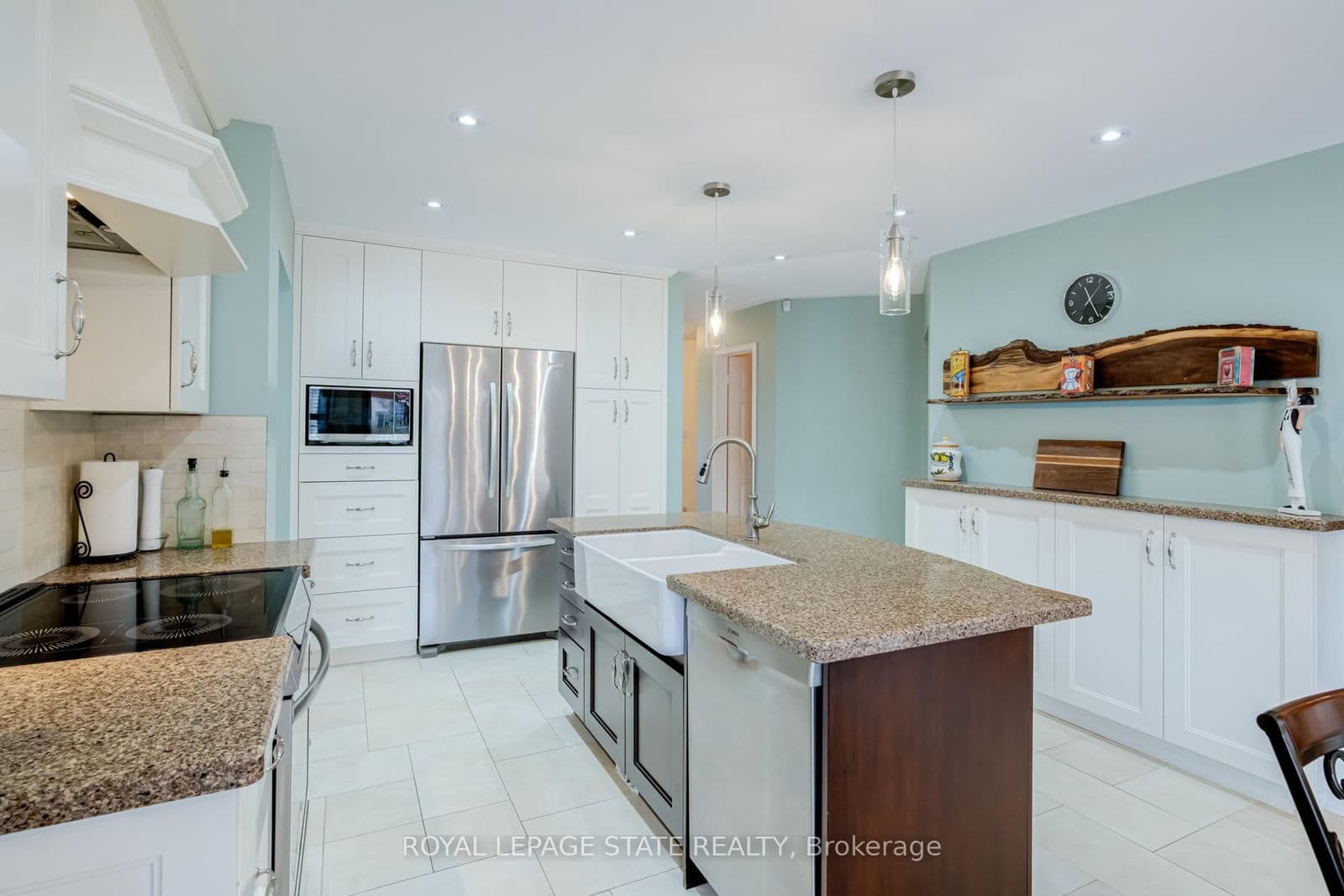 Detached at 82 Vansickle Road, St. Catharines, ON - Photo 14 - RE/MAX Garden City Realty