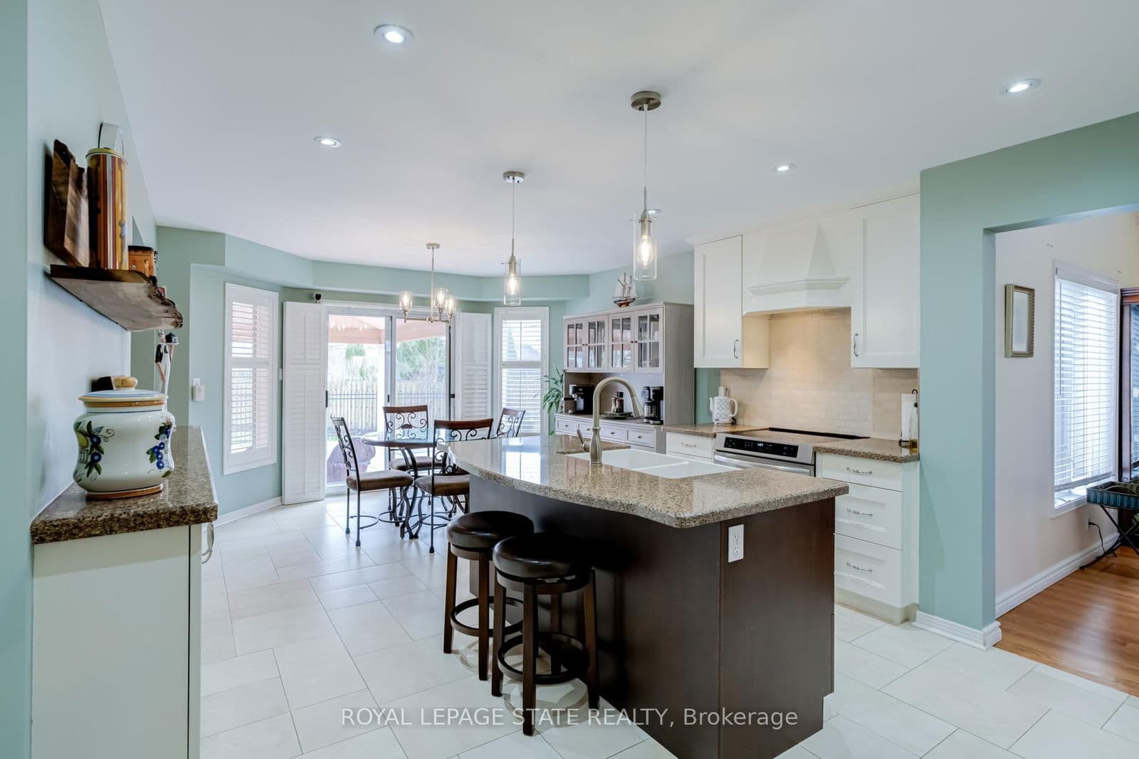 Detached at 82 Vansickle Road, St. Catharines, ON - Photo 15 - RE/MAX Garden City Realty